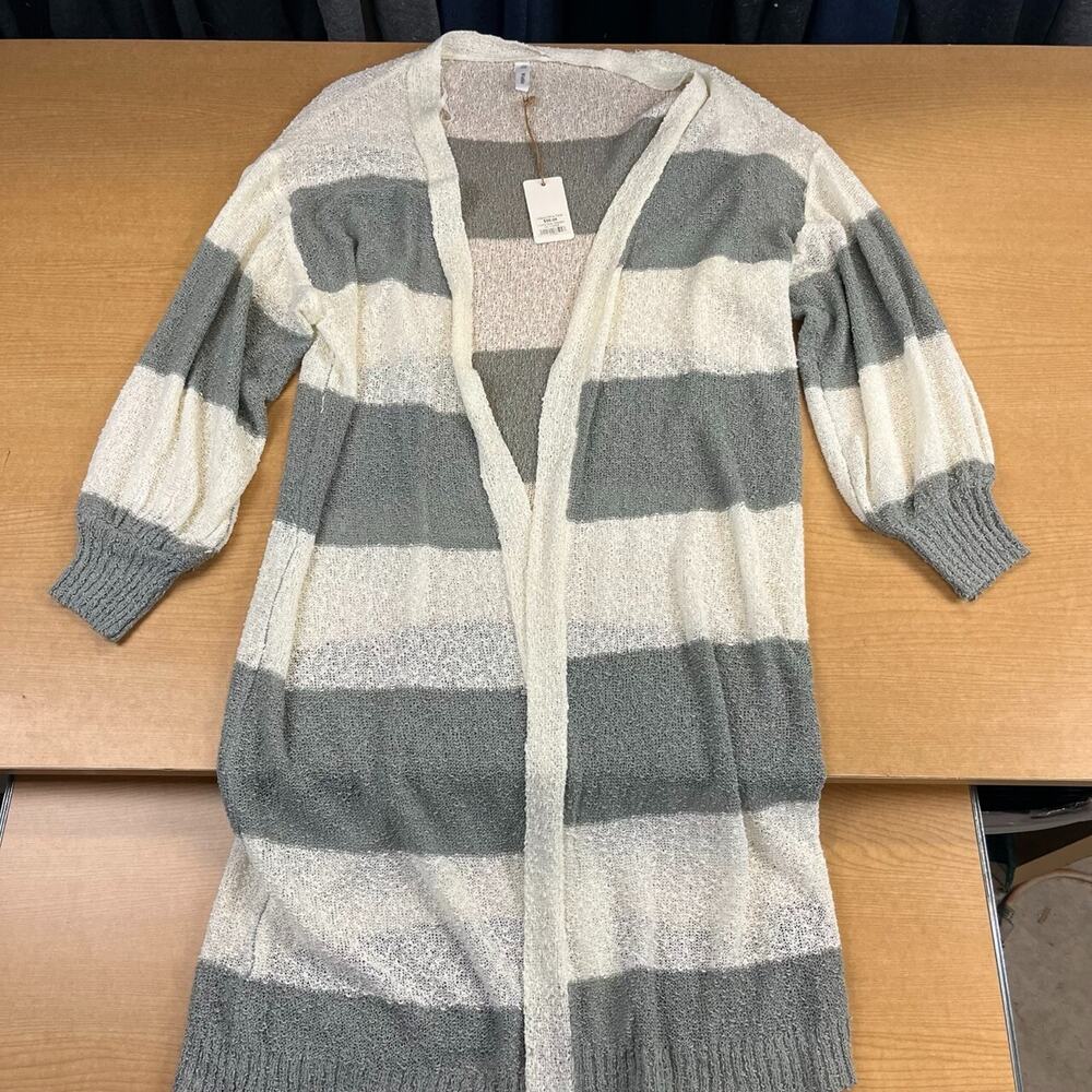 Wishlist Womens Small Medium Sweater Cardigan White/Grey Open NWT